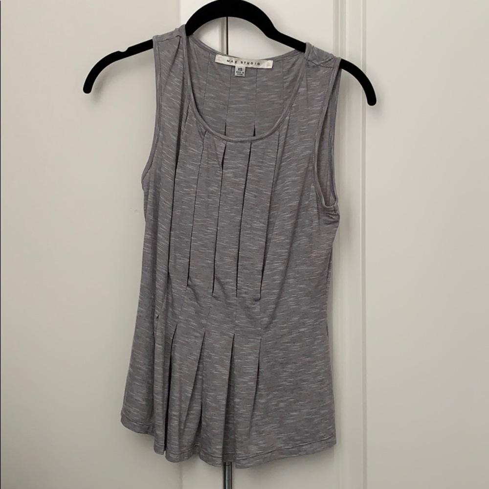 Gray tank